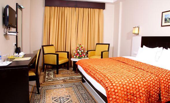 Hotel Excalibur Kottayam Exterior foto
